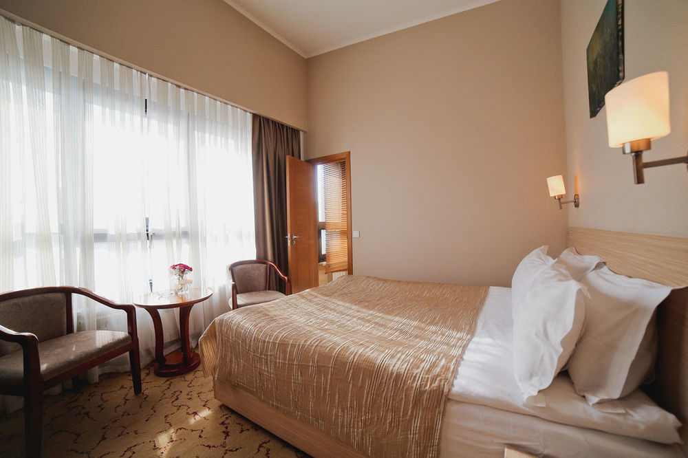 Bishkek Boutique Hotel מראה חיצוני תמונה