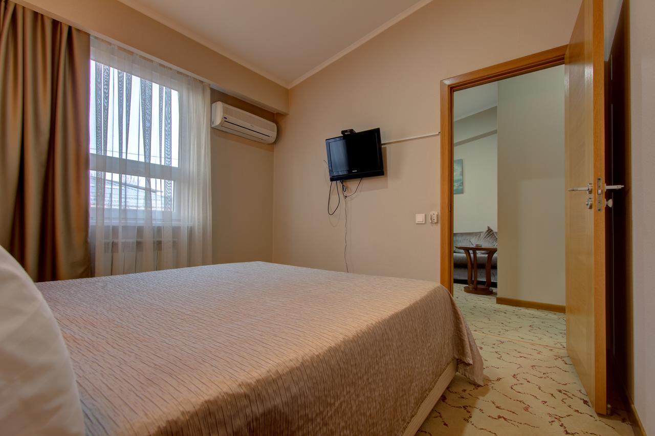 Bishkek Boutique Hotel מראה חיצוני תמונה